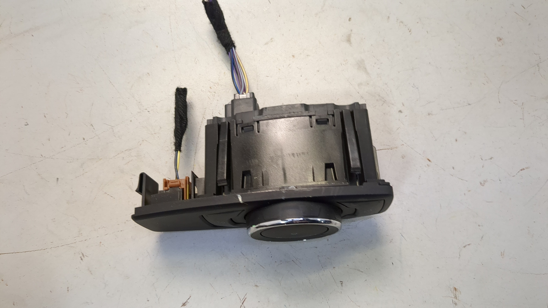 Переключатель света фар