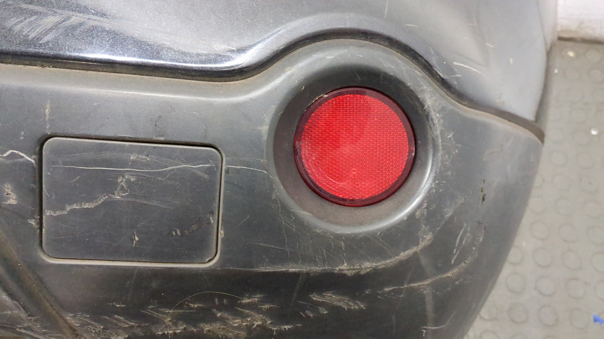 Бампер задний