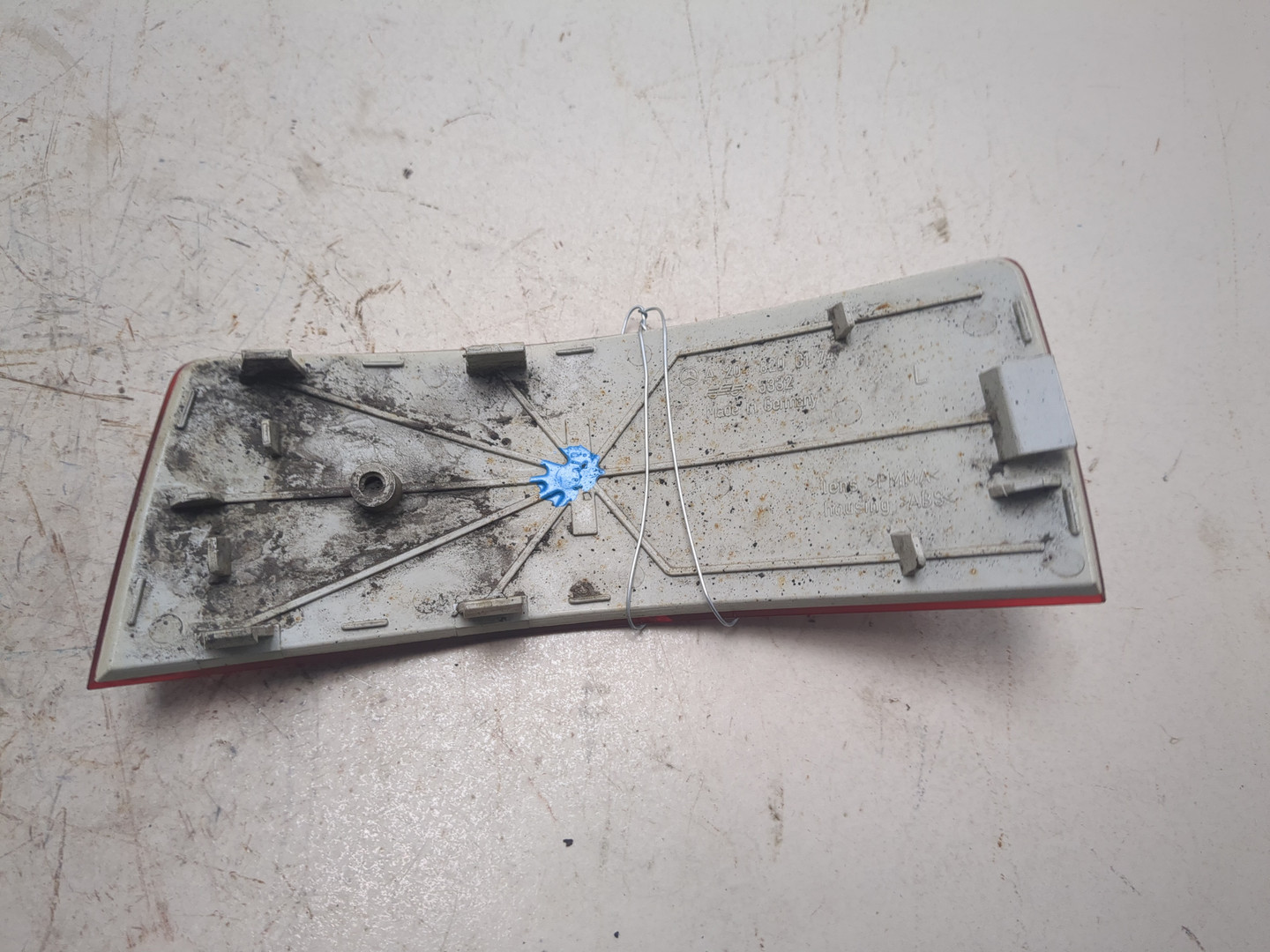 Отражатель в бампер задний левый