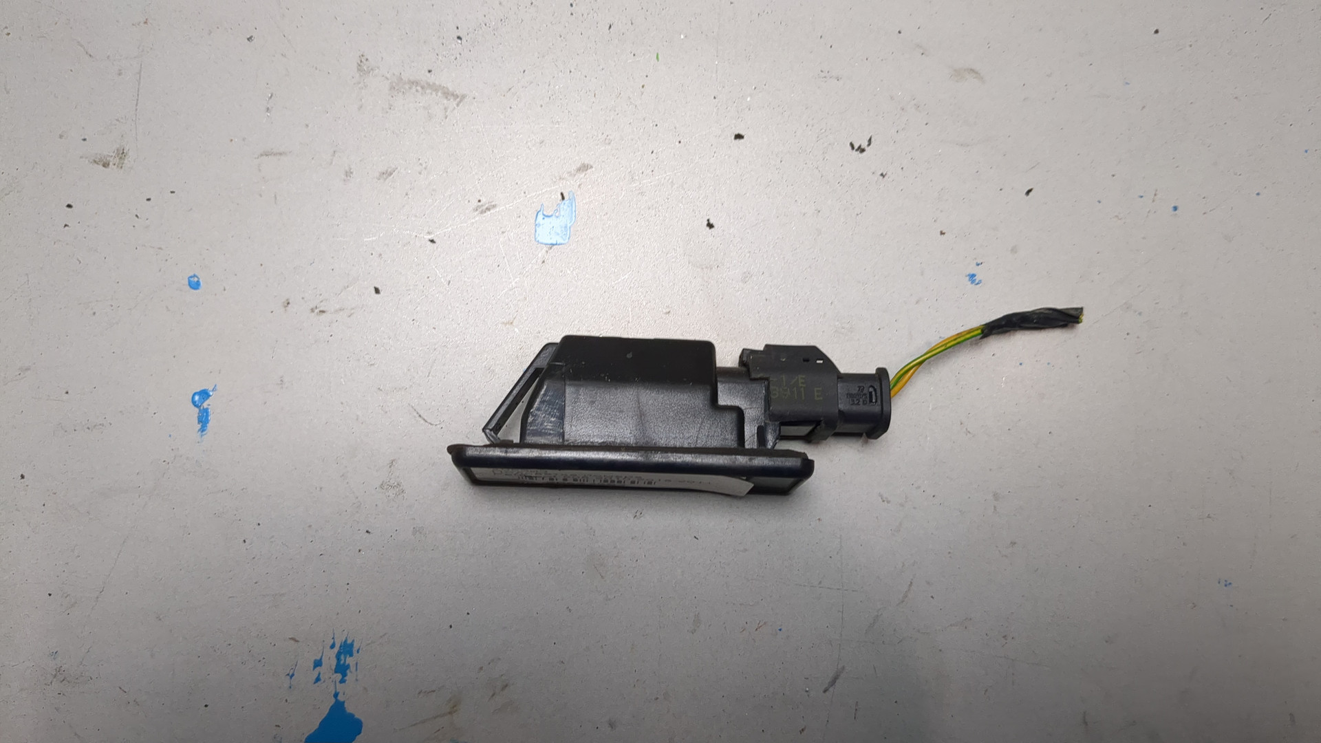 Фонарь подсветки номера