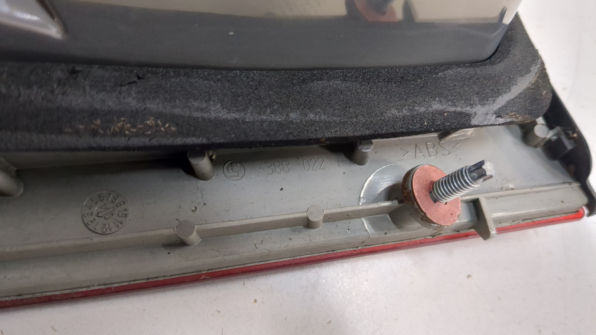 Фонарь задний правый