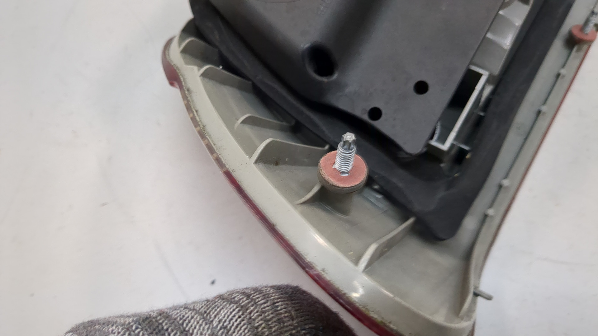 Фонарь задний правый