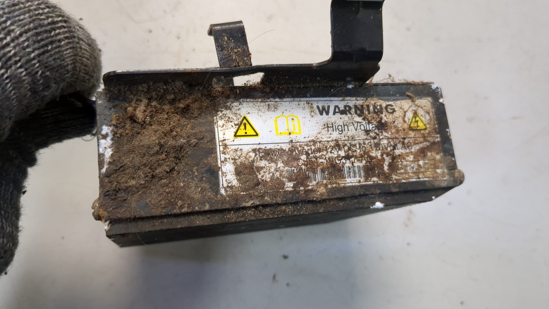 Преобразователь напряжения (адаптер)