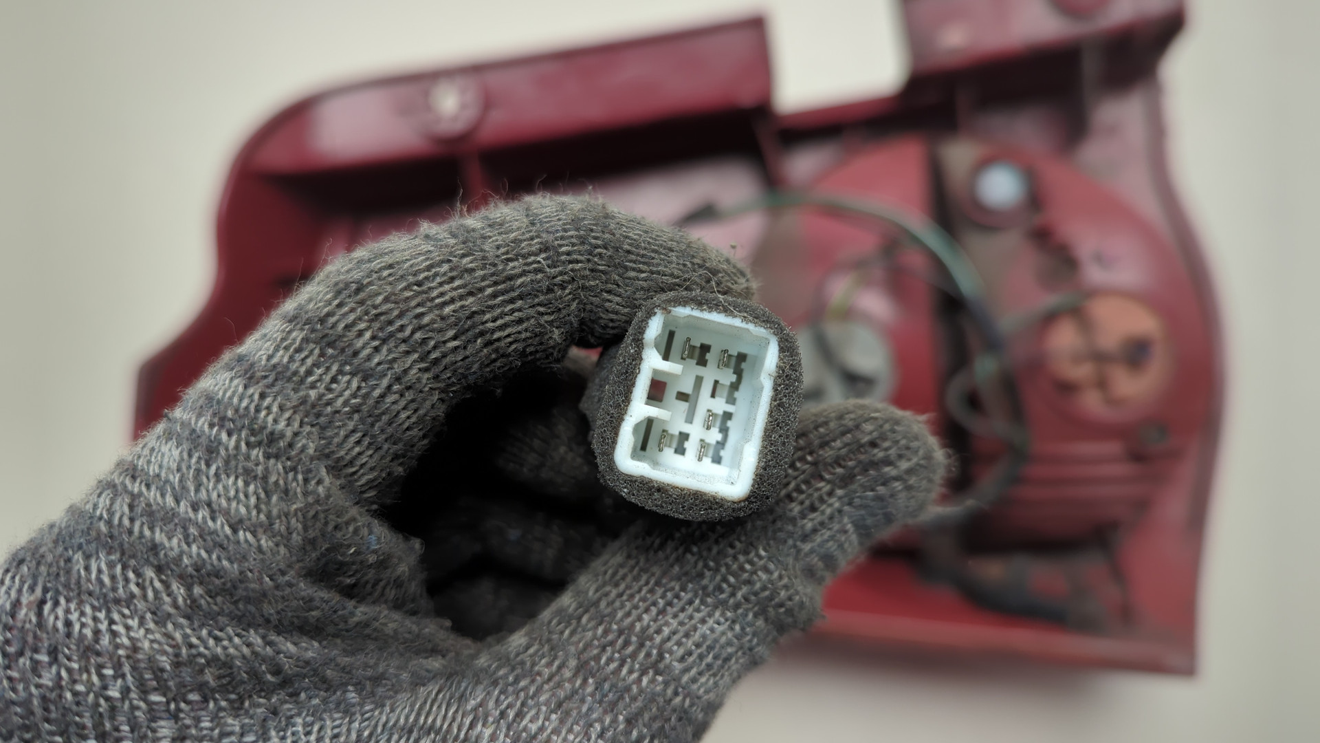 Фонарь задний правый