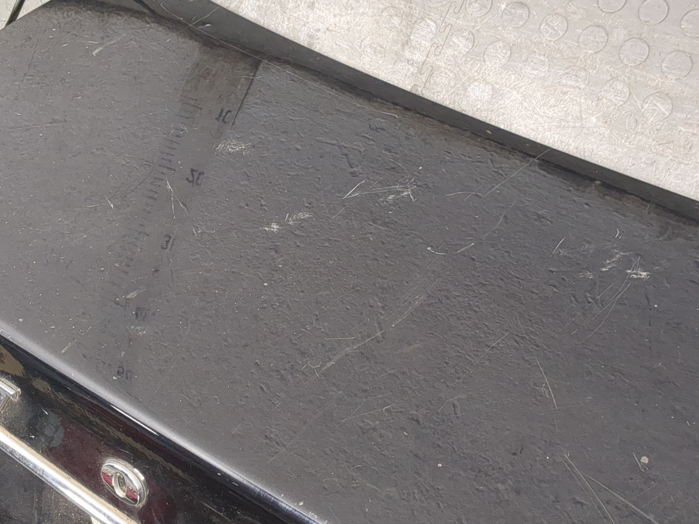 Дверь багажника