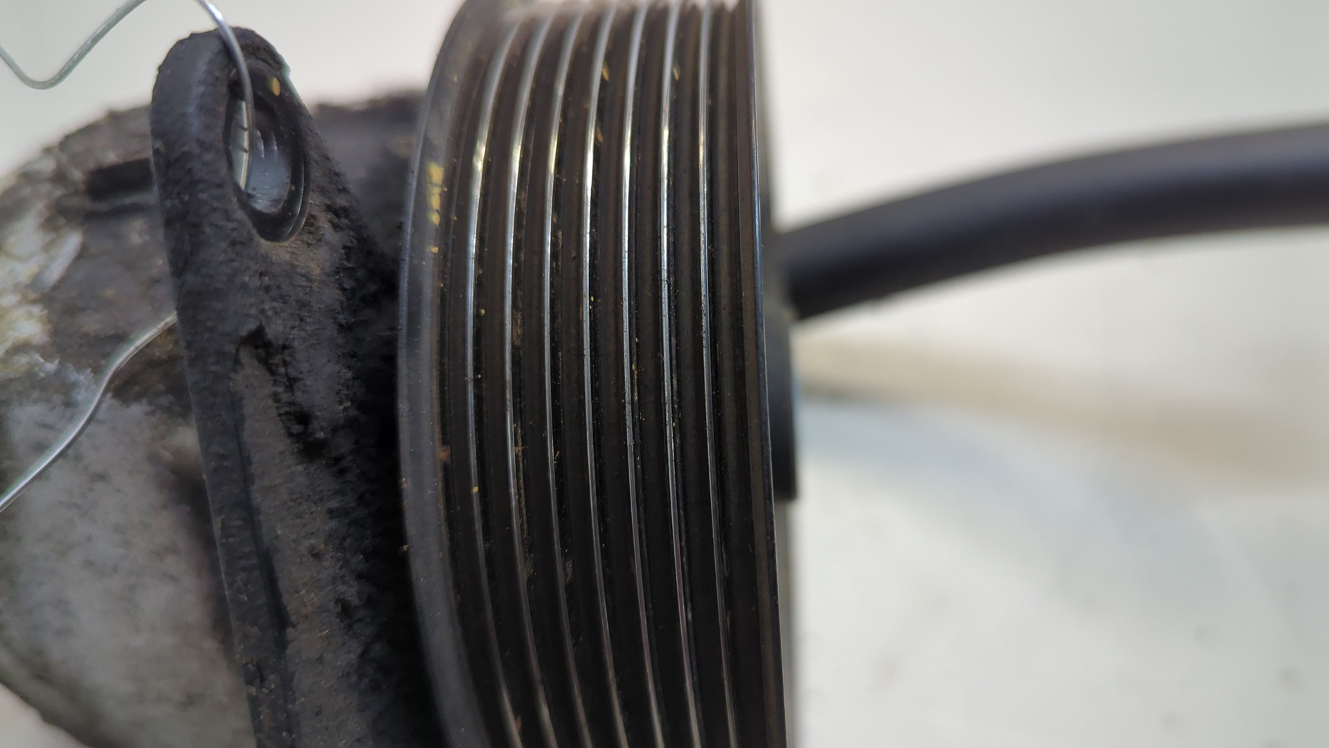 Насос гидравлический активной подвески