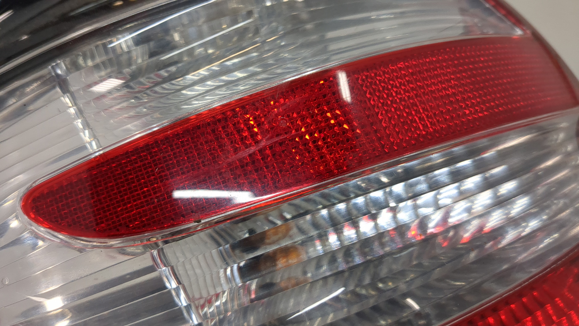 Фонарь задний левый