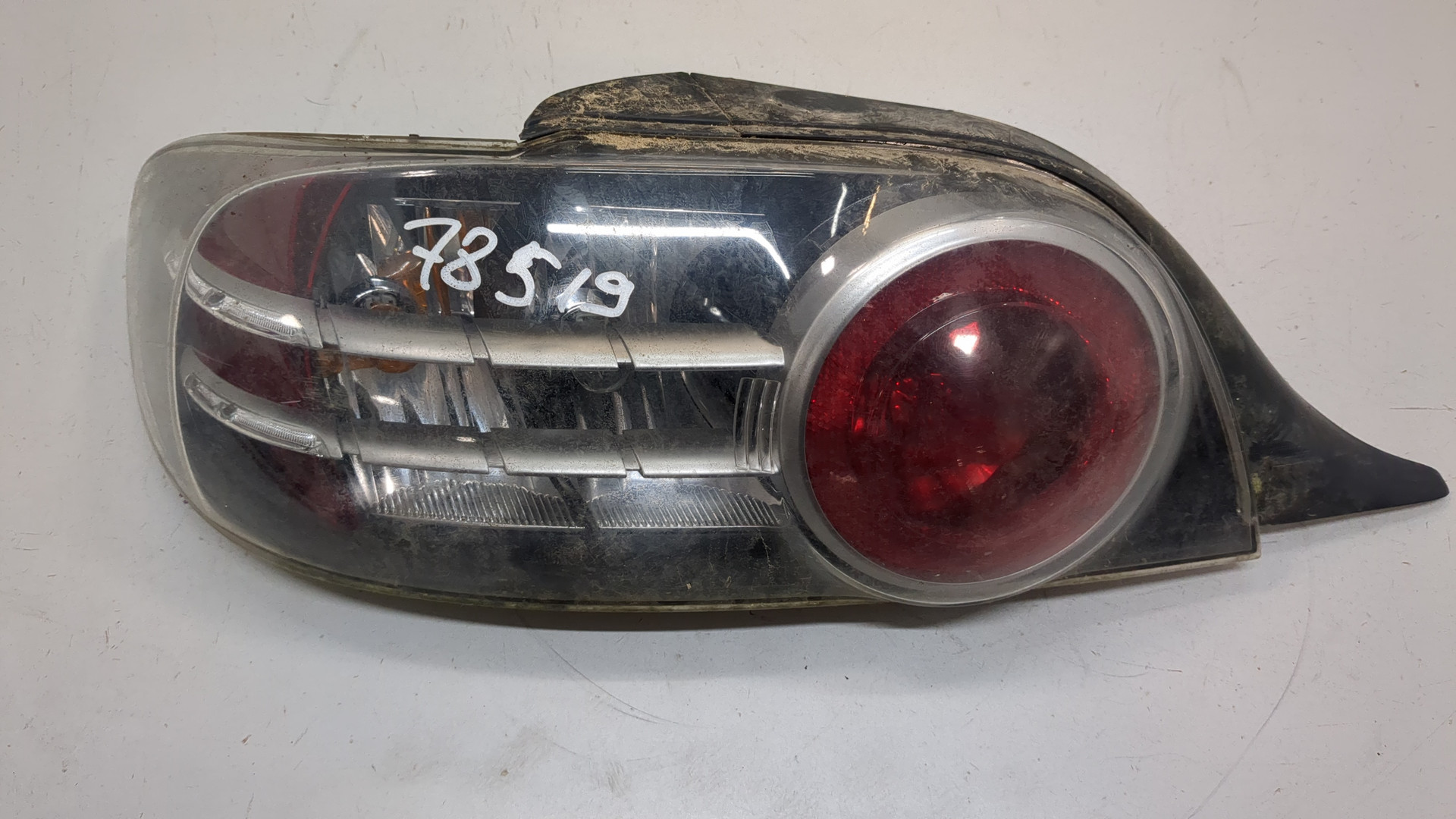 Фонарь задний левый