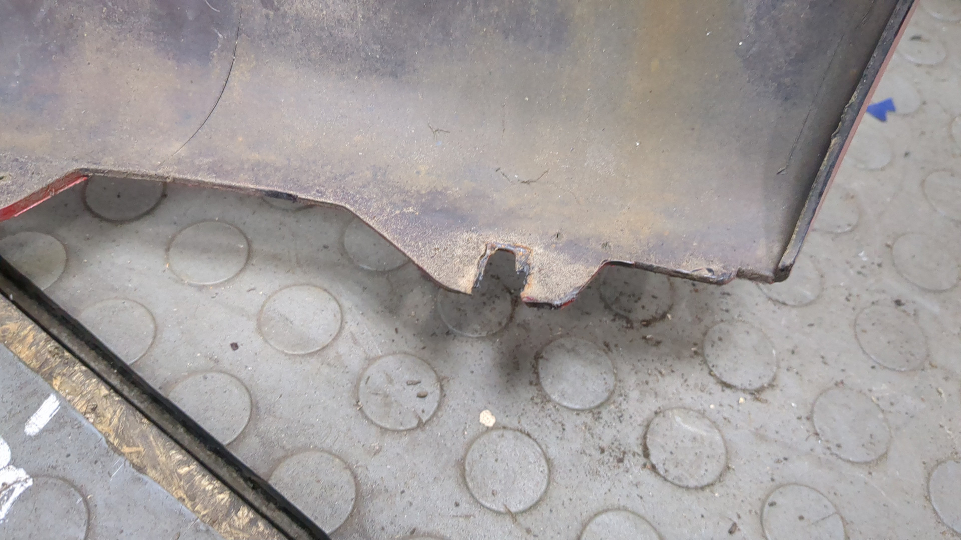 Бампер передний