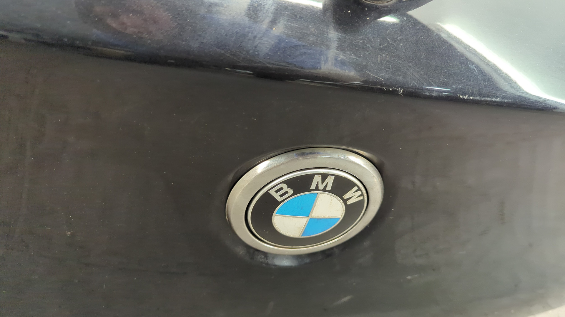 Дверь багажника