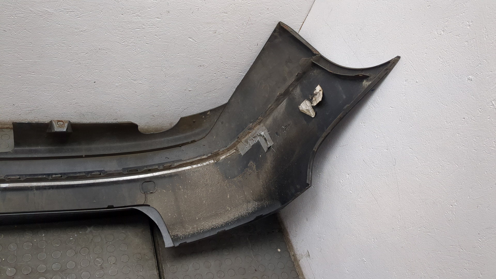 Бампер задний