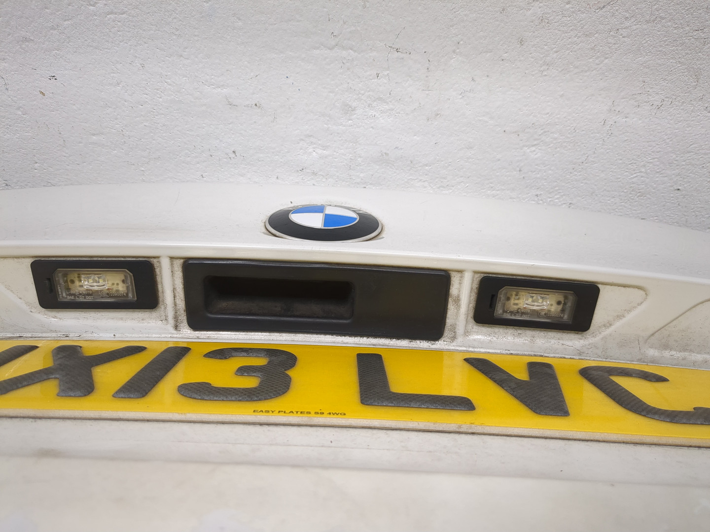 Дверь багажника