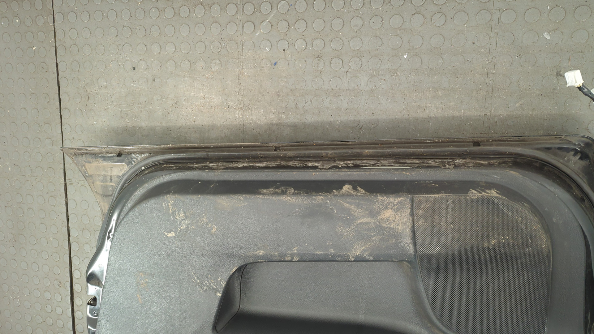 Дверь передняя правая