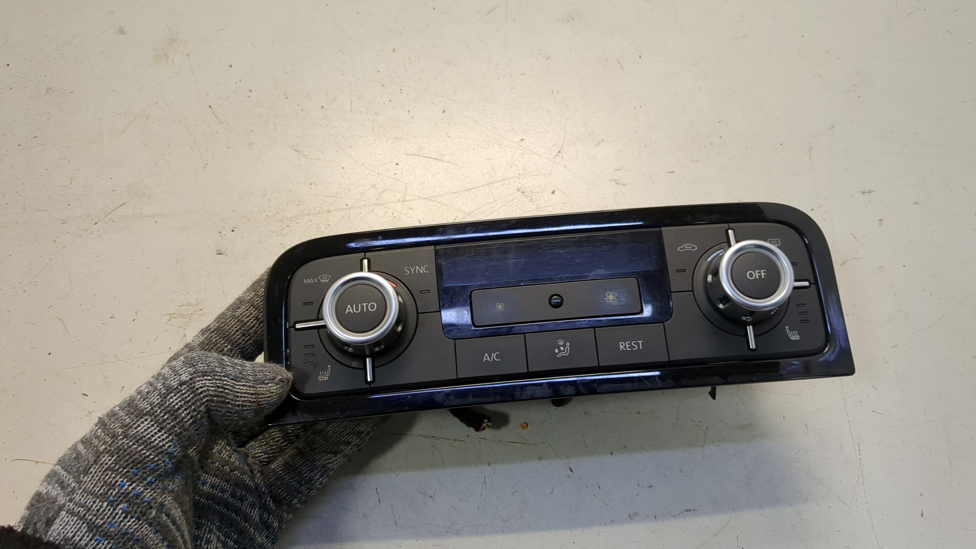 Переключатель отопителя