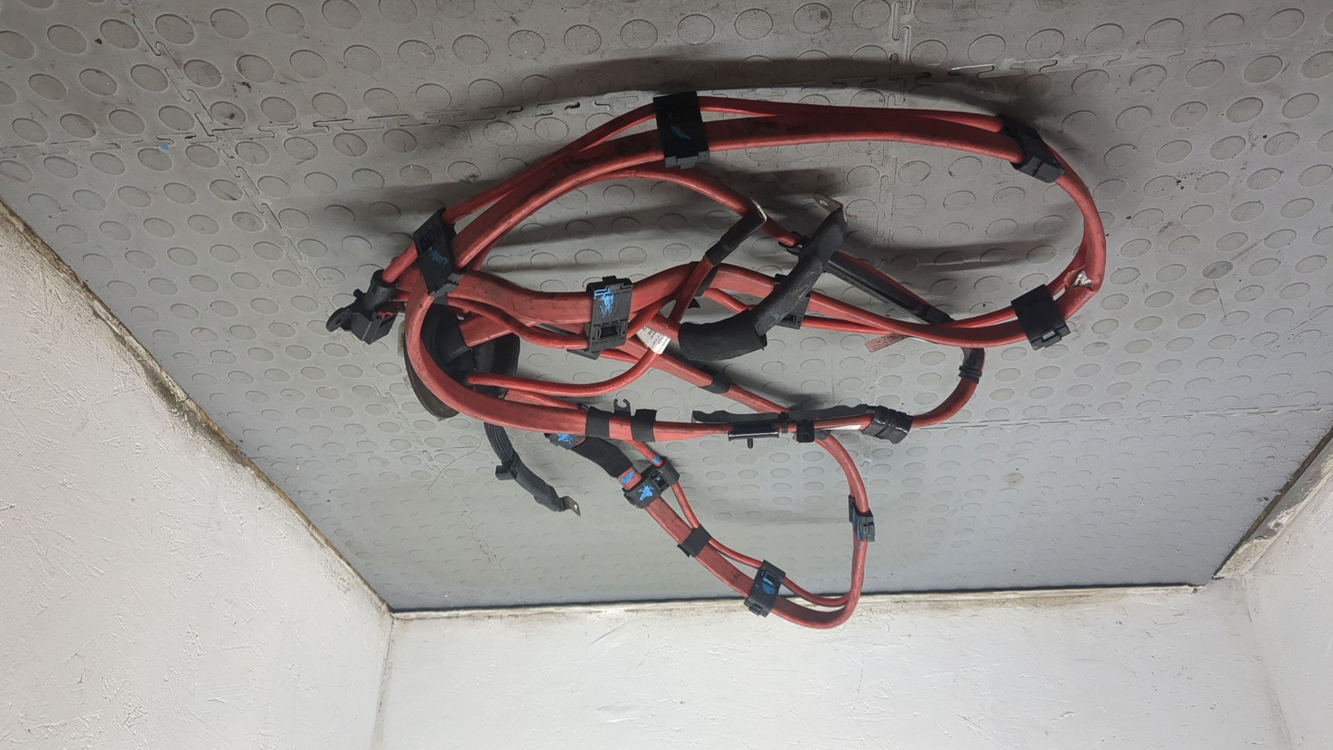 Провод высокого напряжения