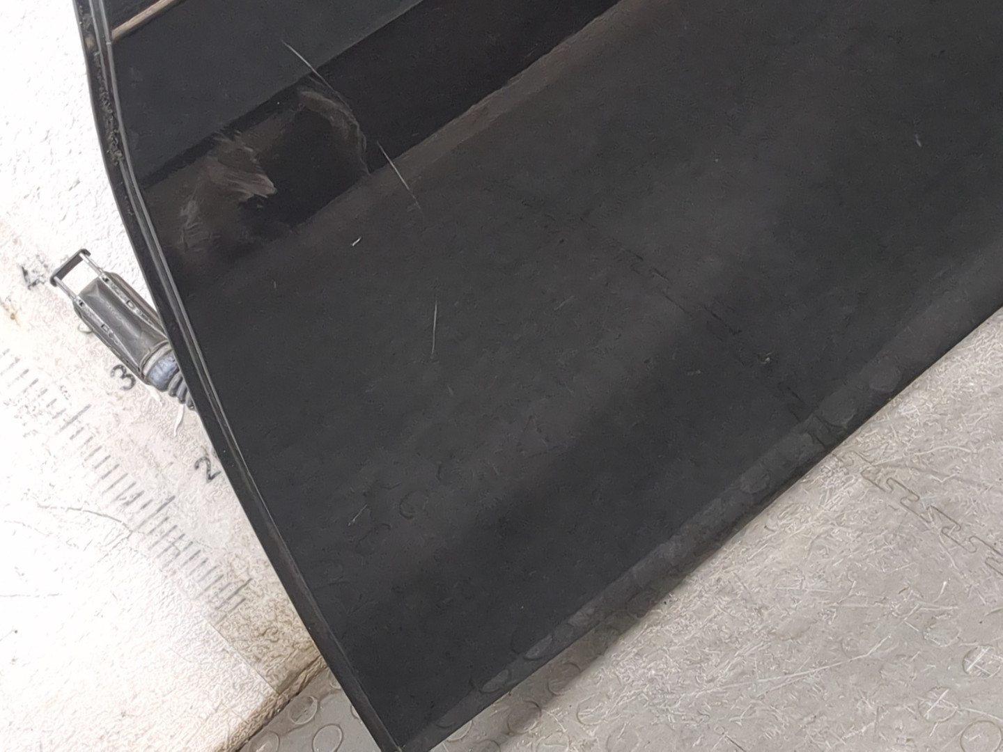 Дверь задняя левая