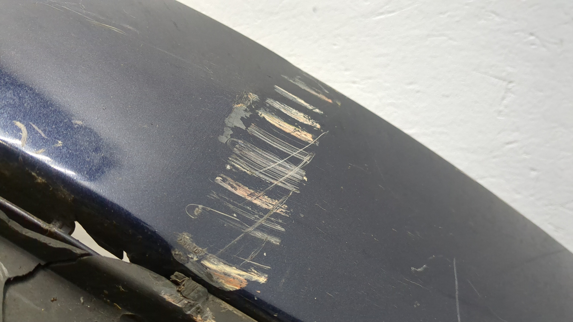 Бампер передний