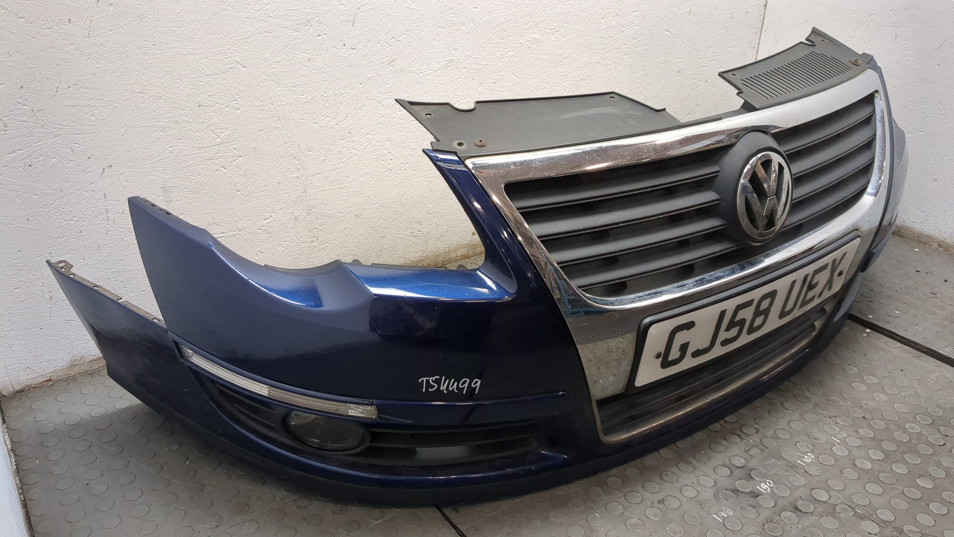 Бампер передний