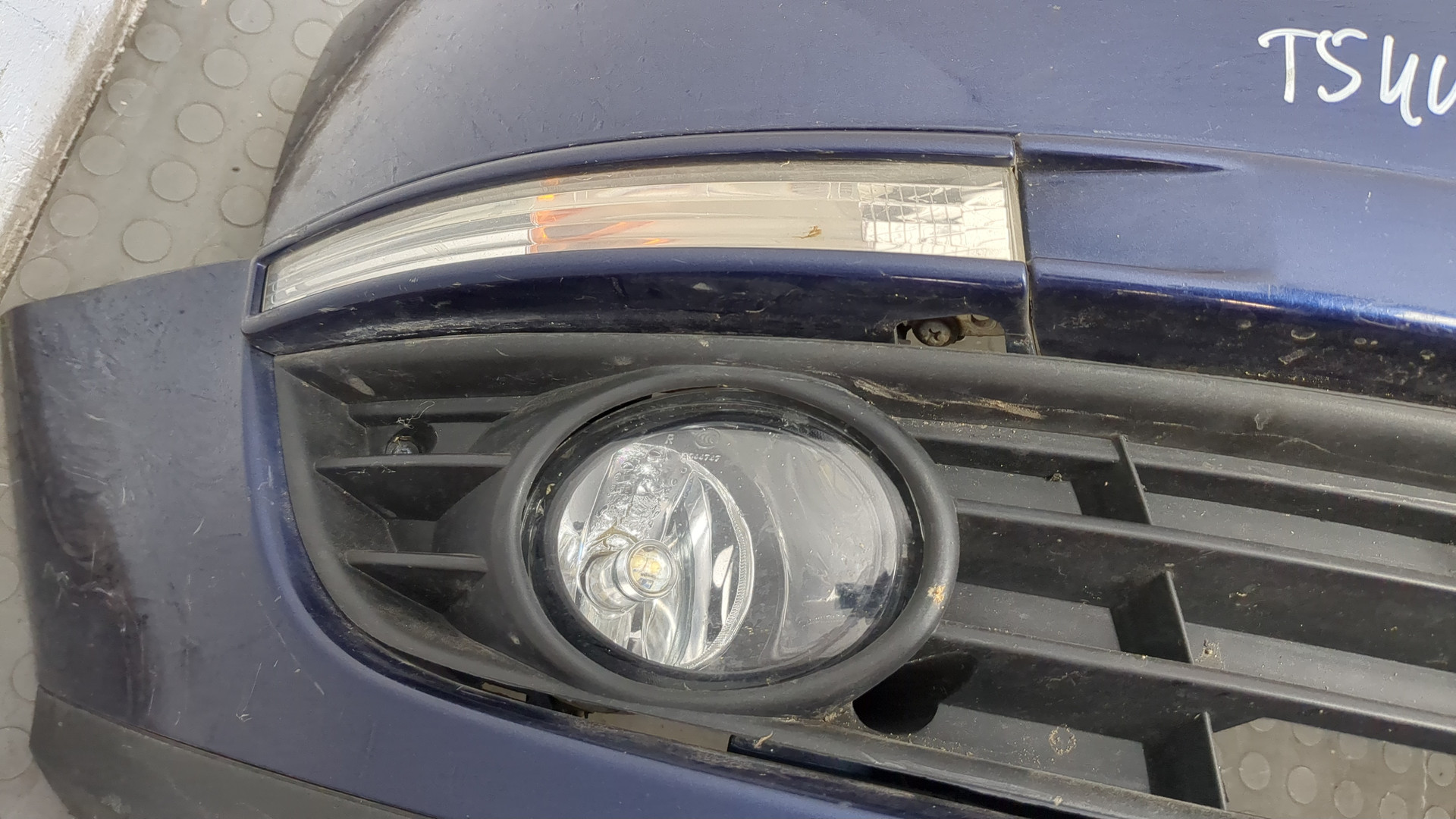 Бампер передний