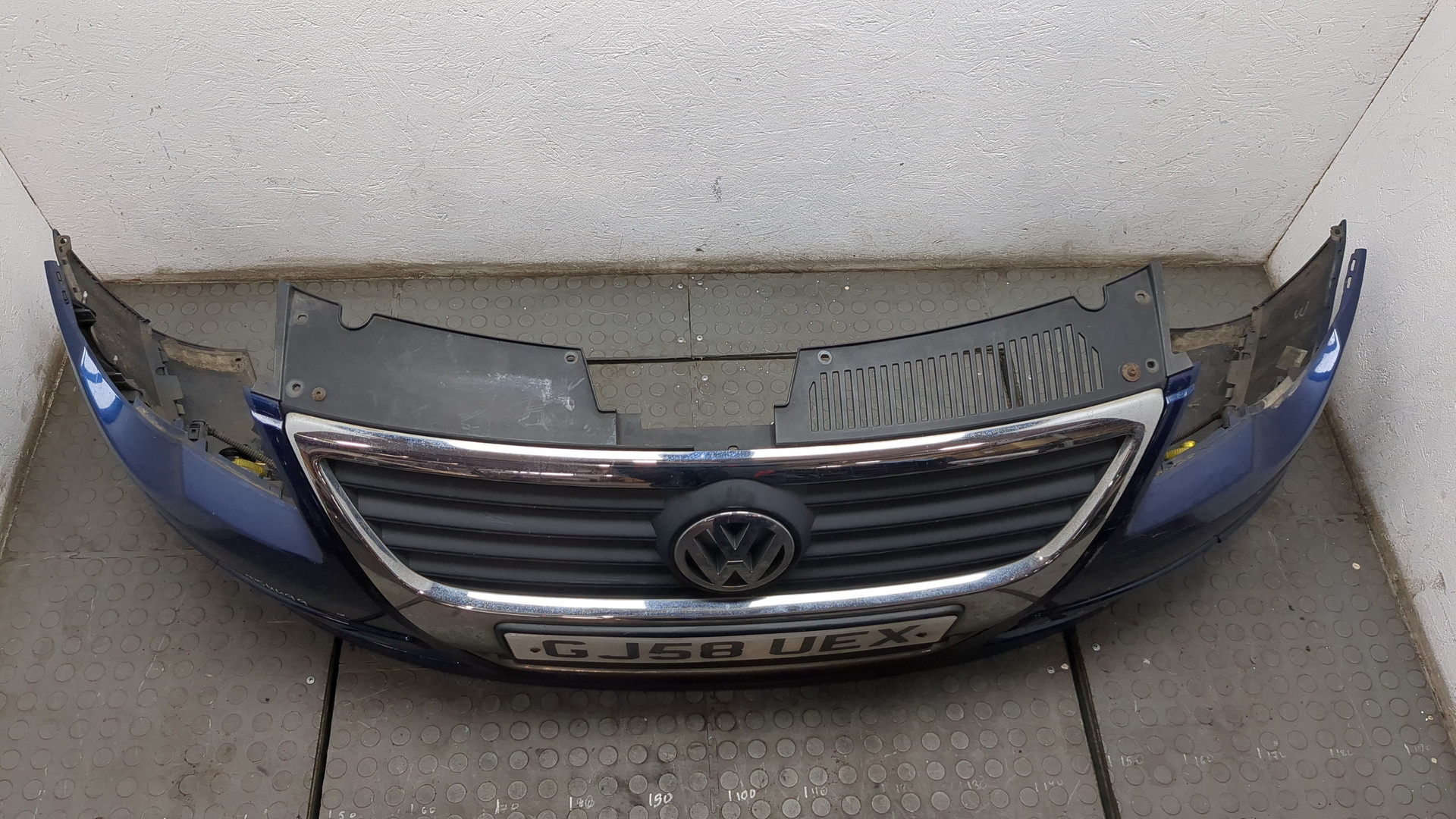 Бампер передний