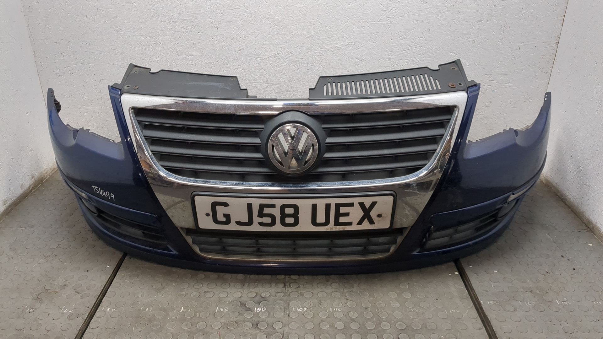 Бампер передний