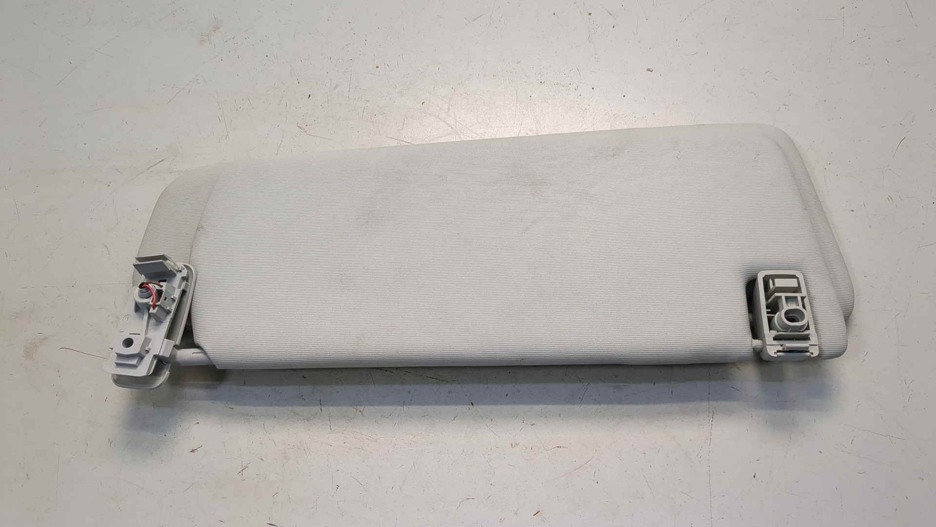 Козырек солнцезащитный