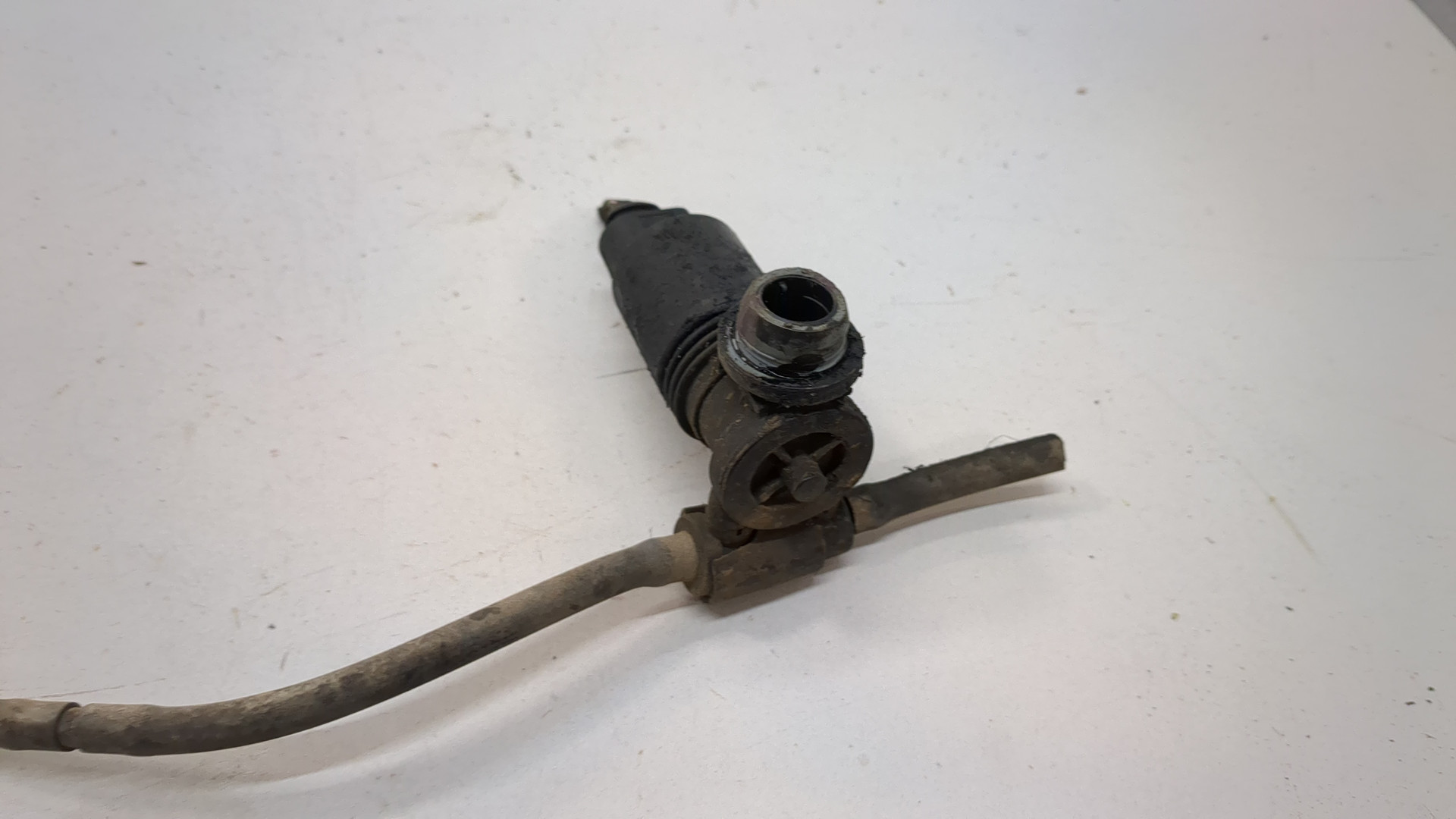 Насос омывателя