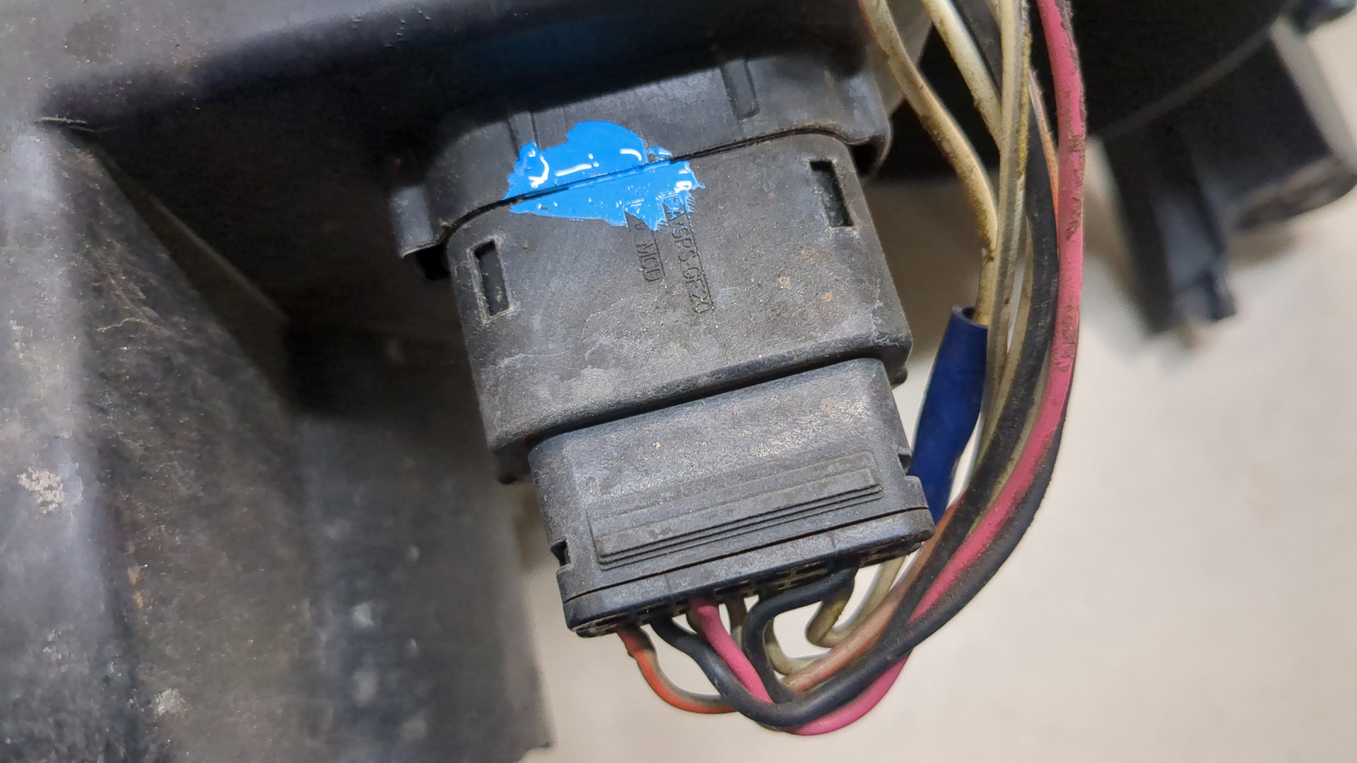 Фара правая