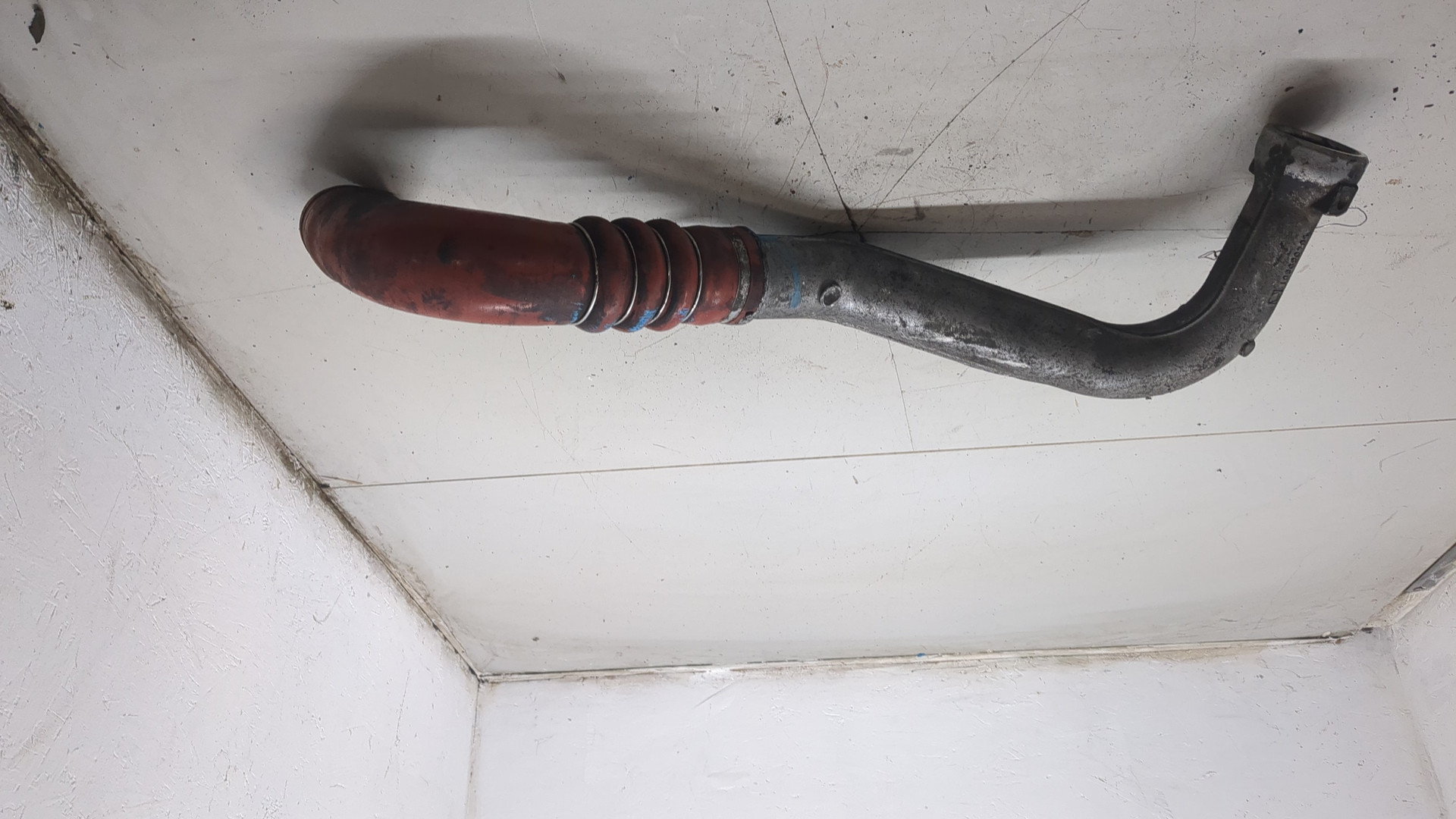 Патрубок интеркулера