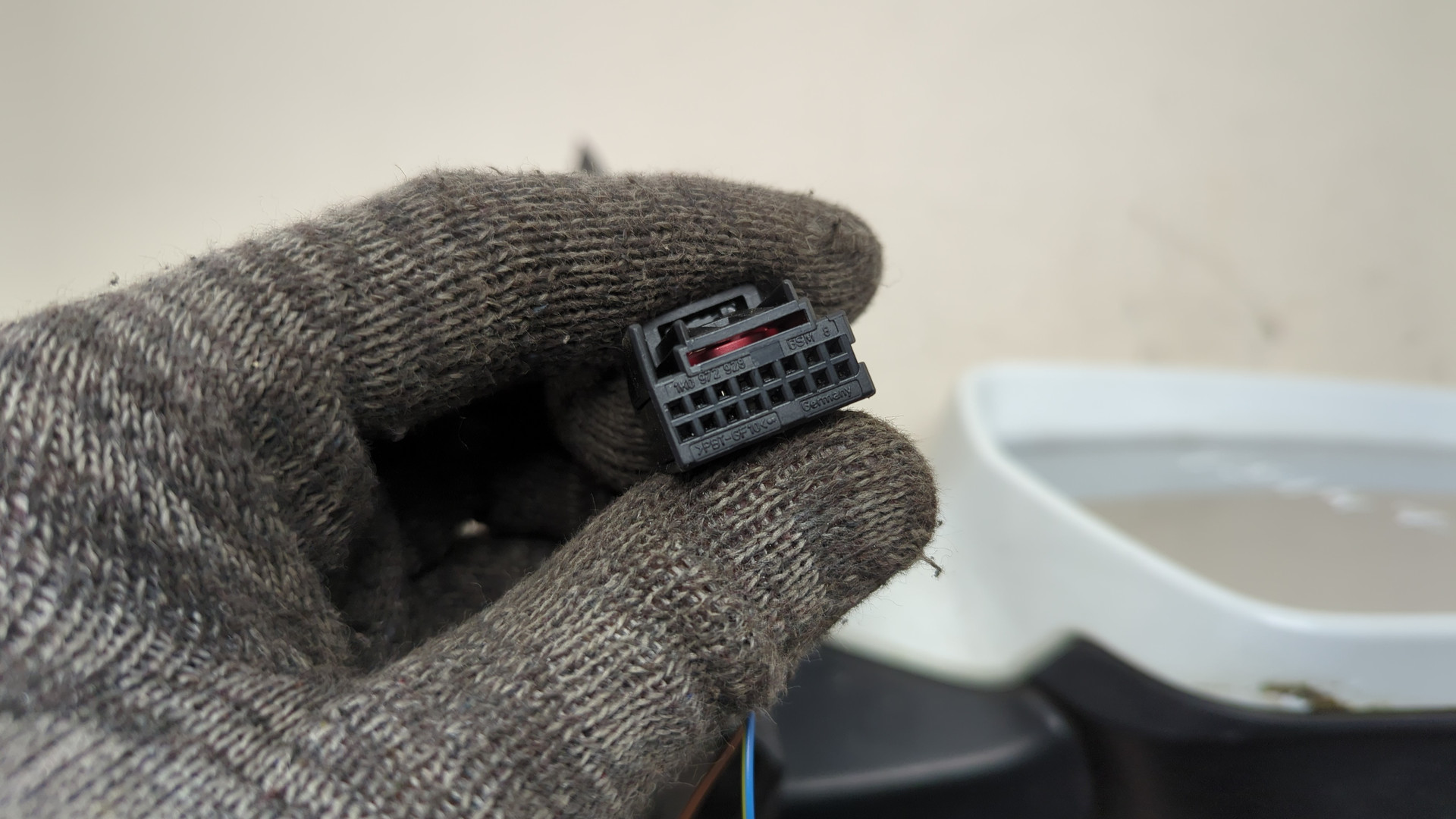 Зеркало правое электрическое