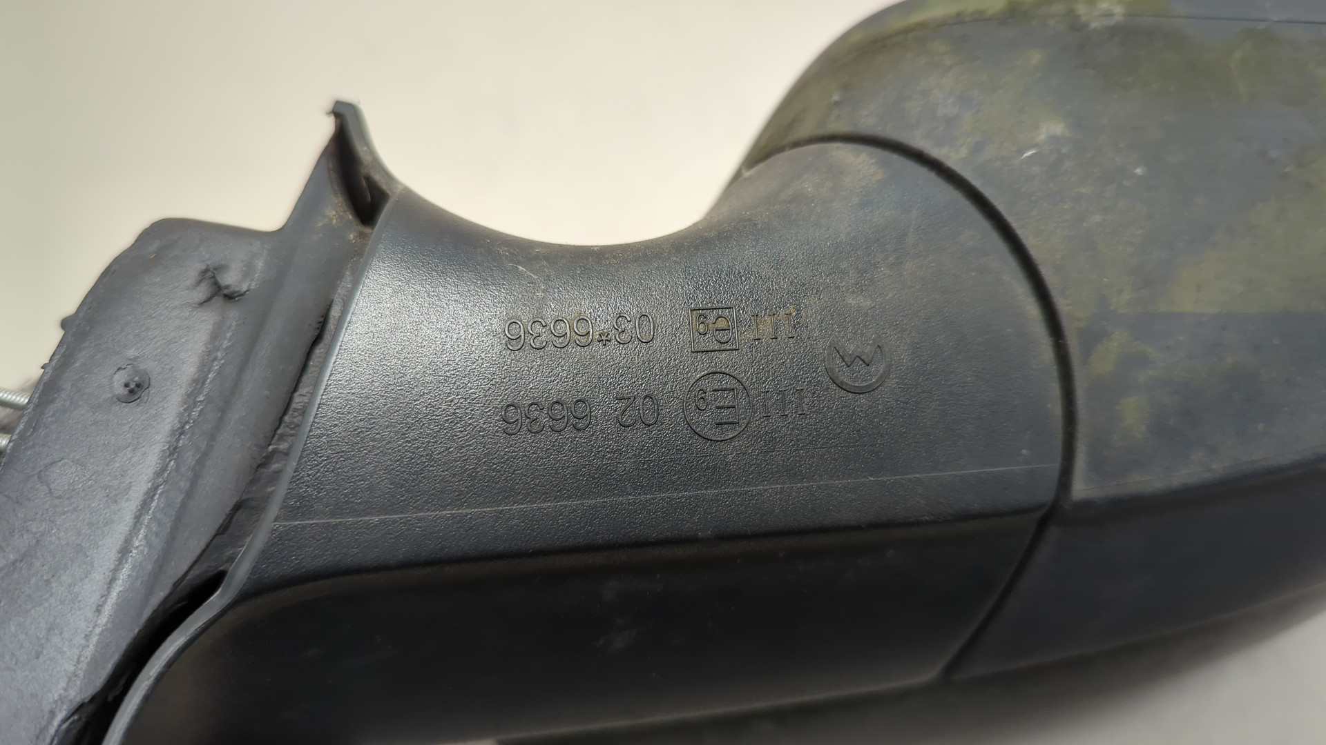 Зеркало правое электрическое