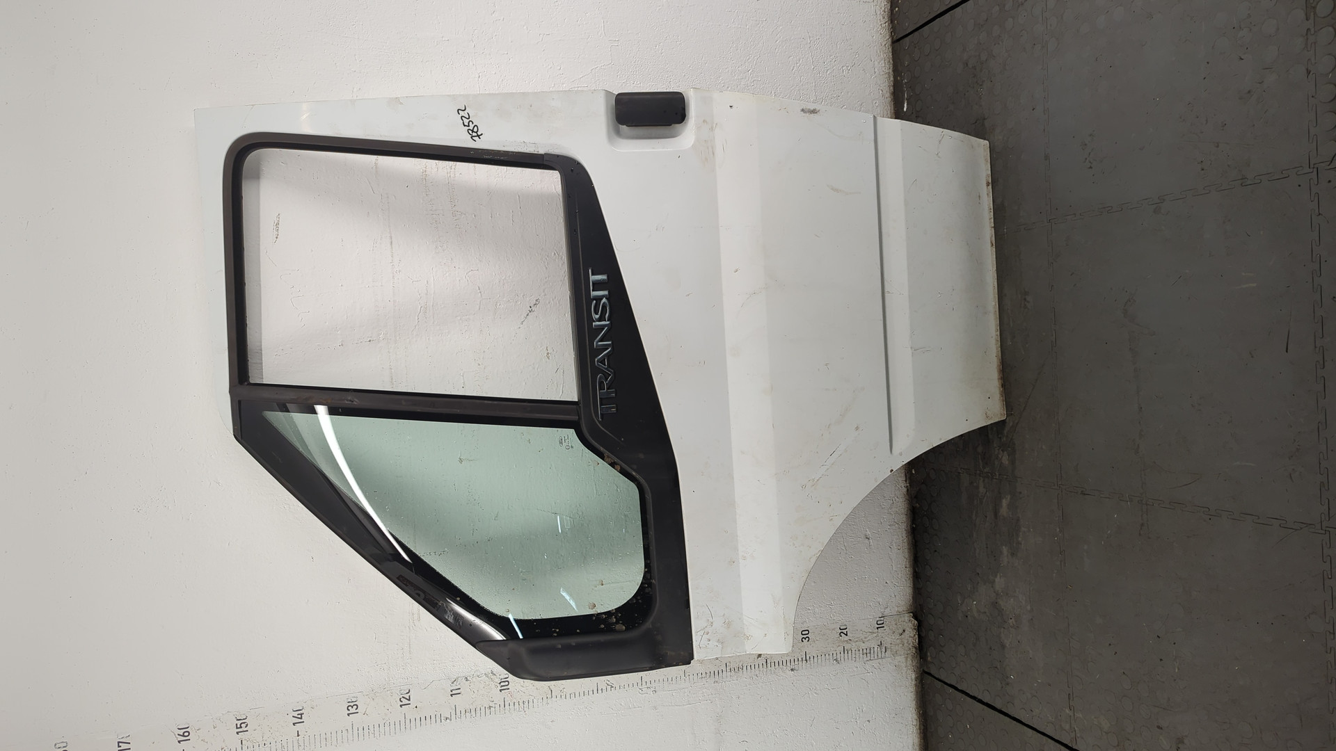 Дверь передняя левая