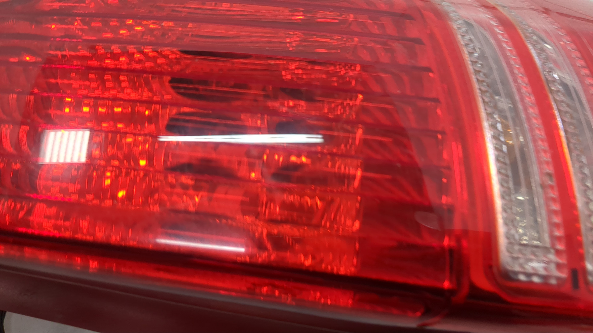 Фонарь задний правый