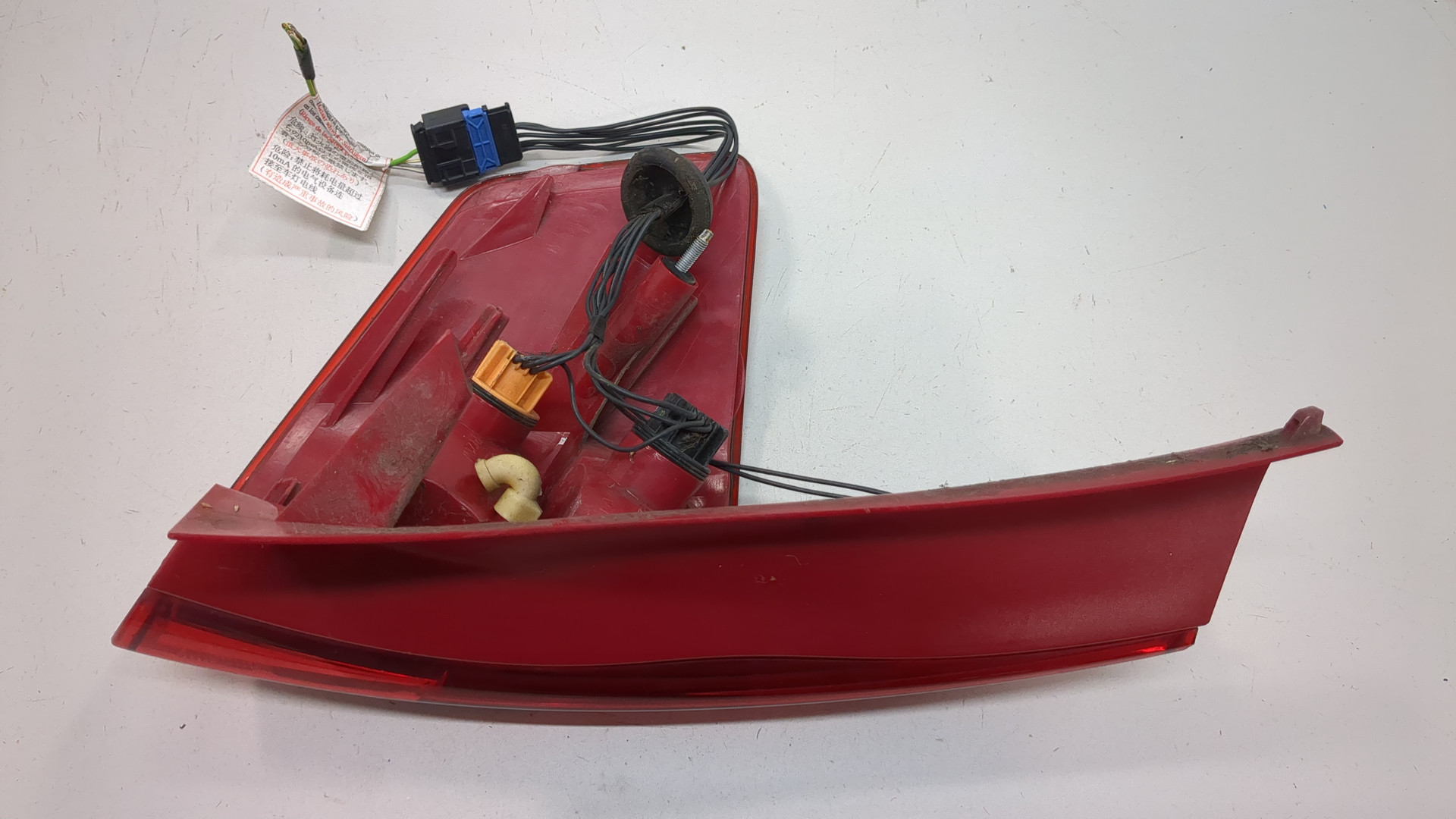 Фонарь задний правый