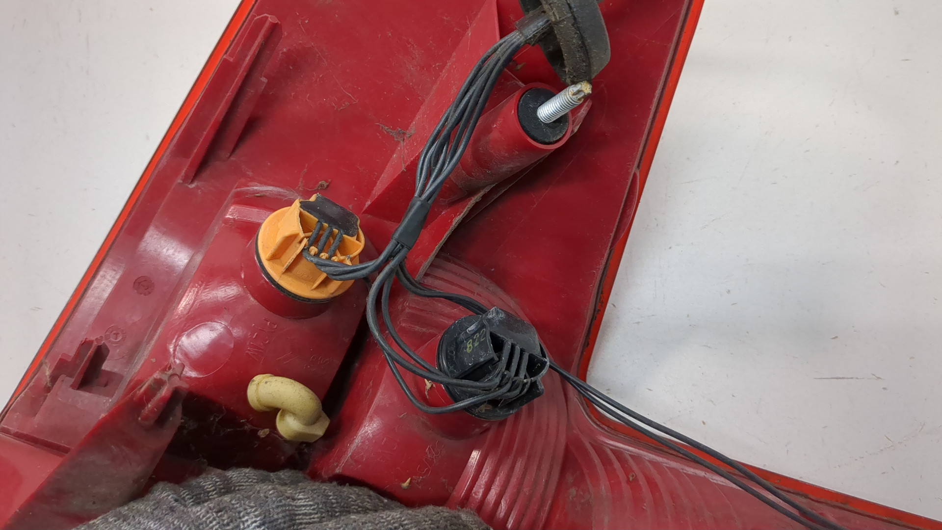 Фонарь задний правый