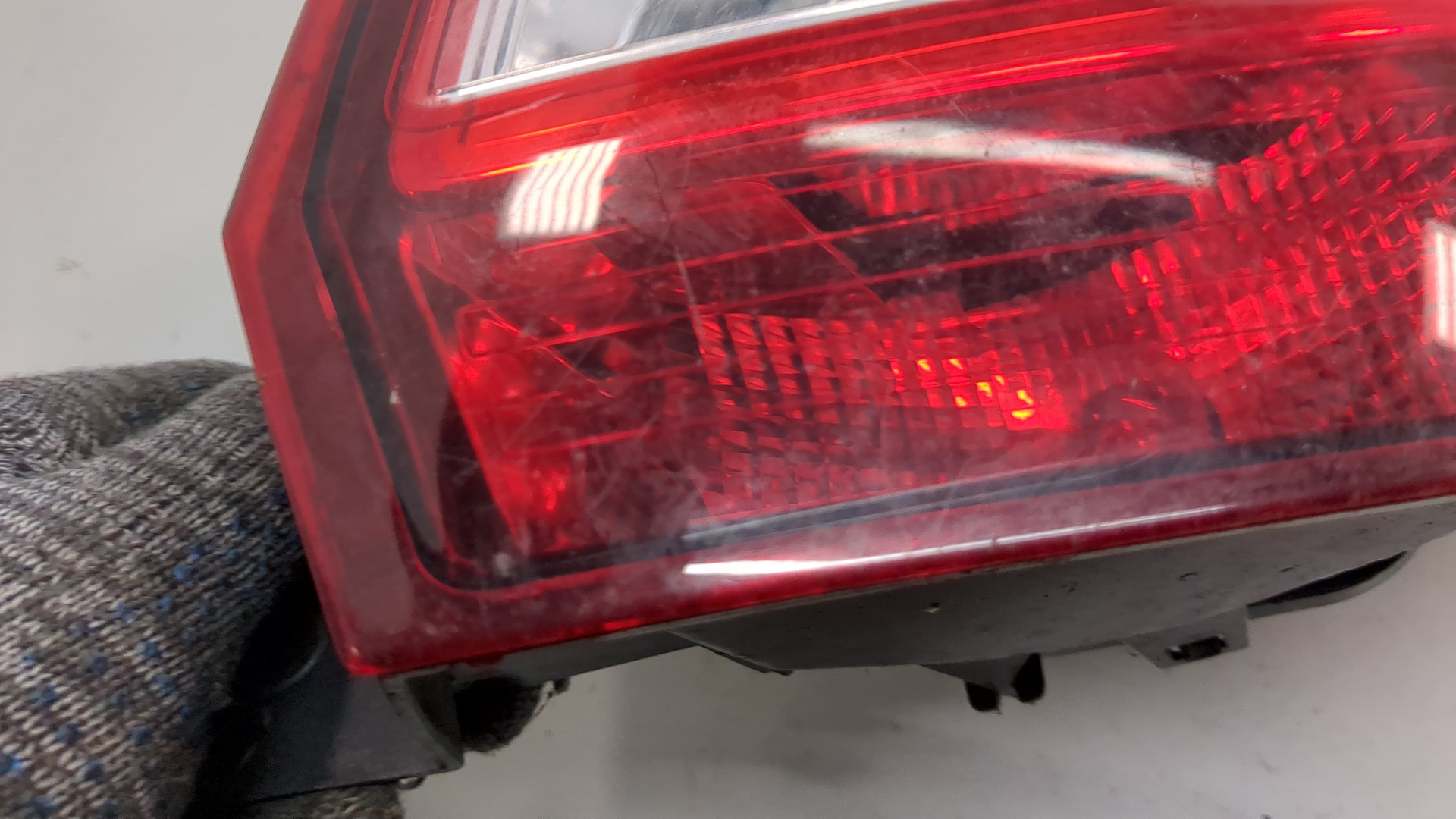 Фонарь задний правый