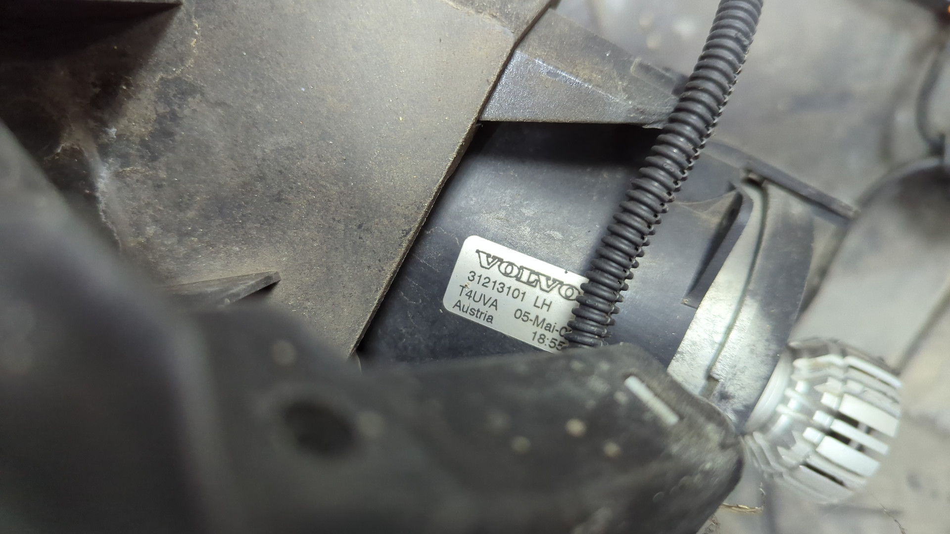 Бампер передний