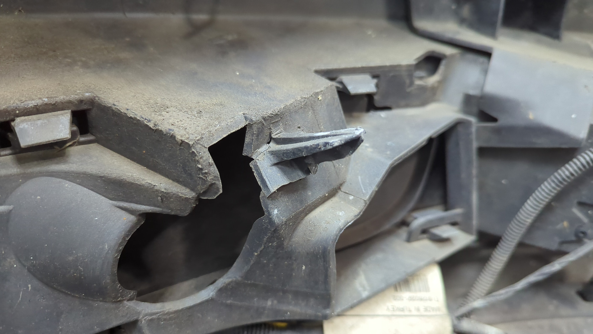 Бампер передний