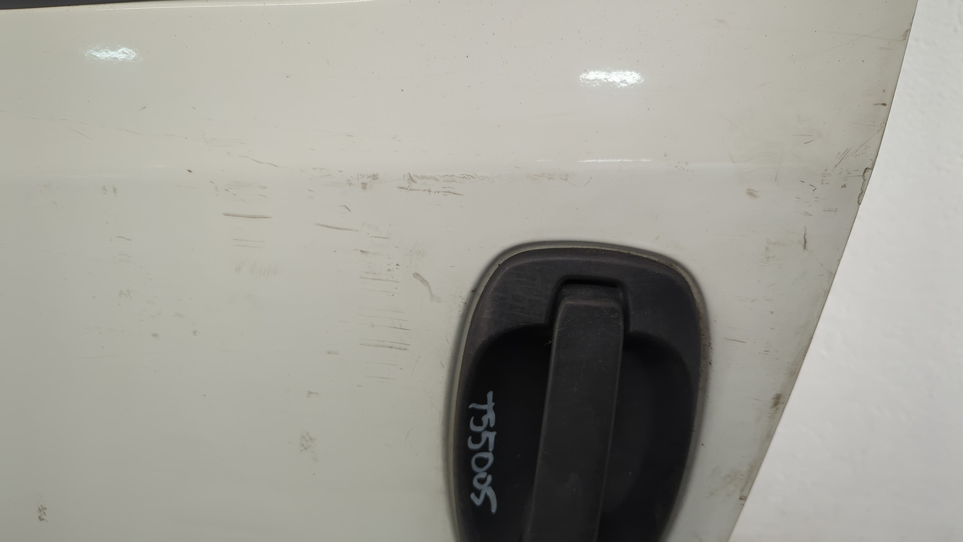 Дверь передняя левая