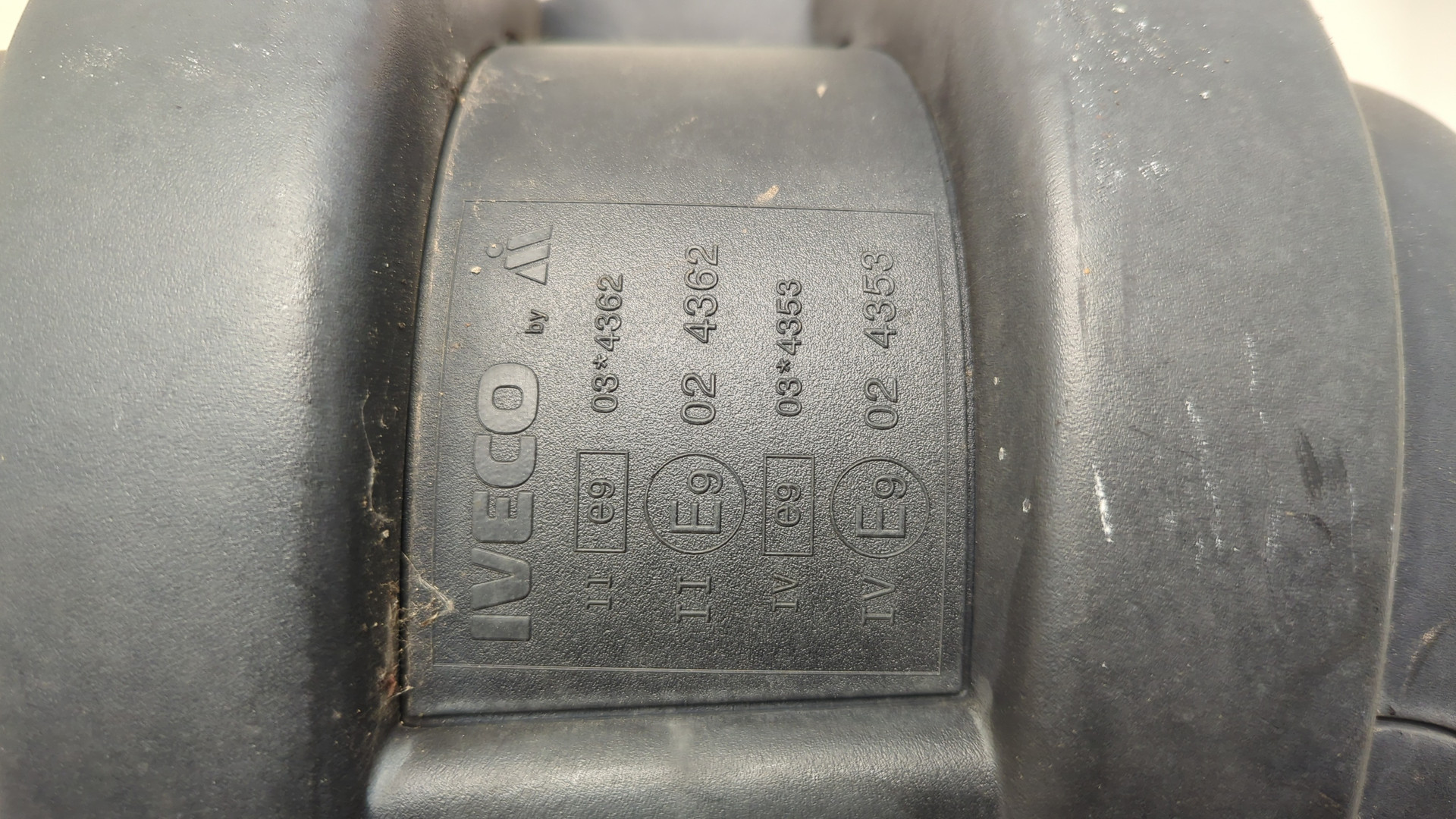 Зеркало правое электрическое