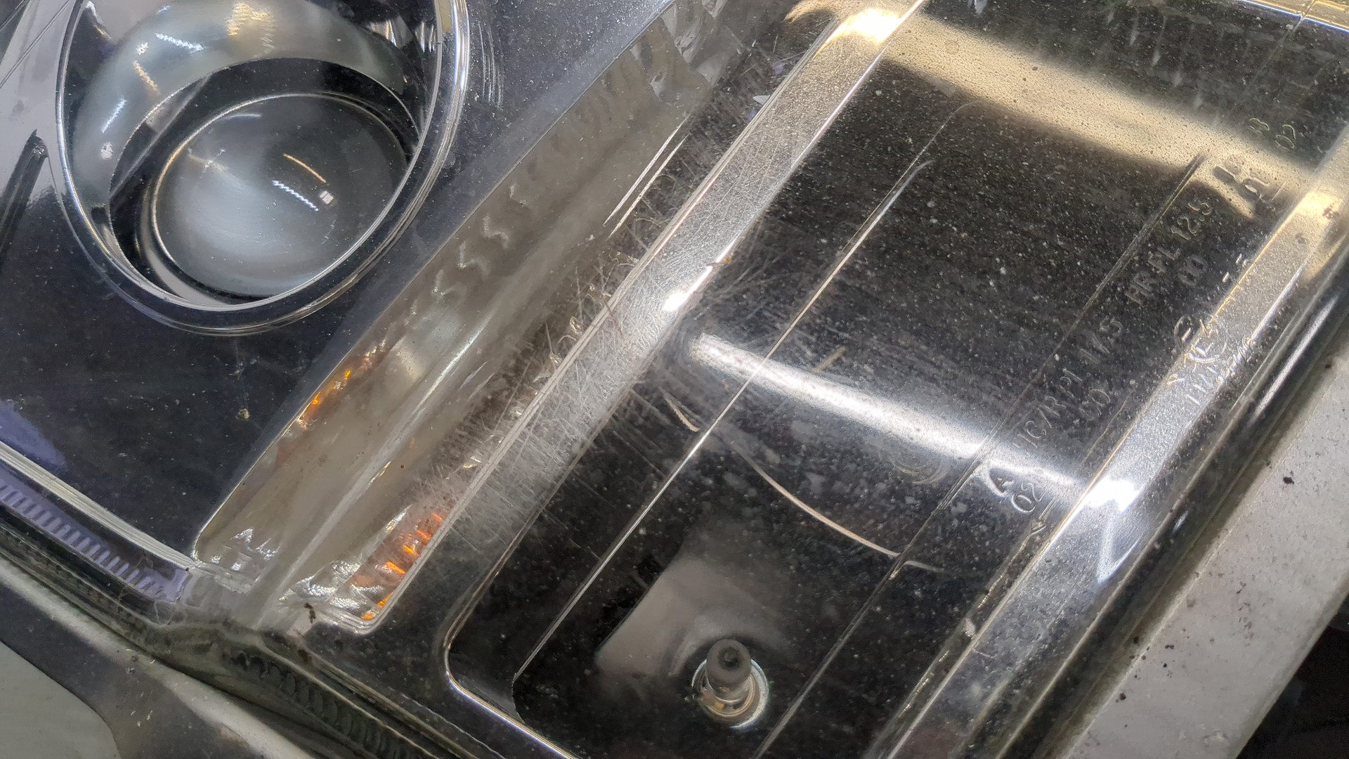 Фара правая