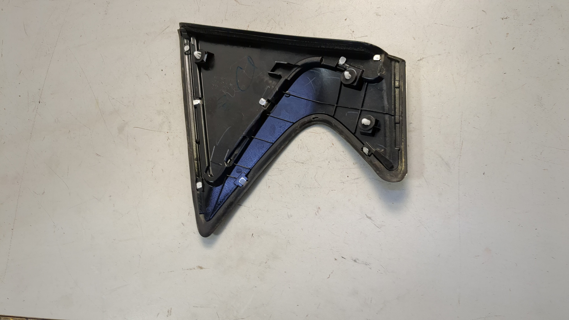 Накладка (кузов наружные)