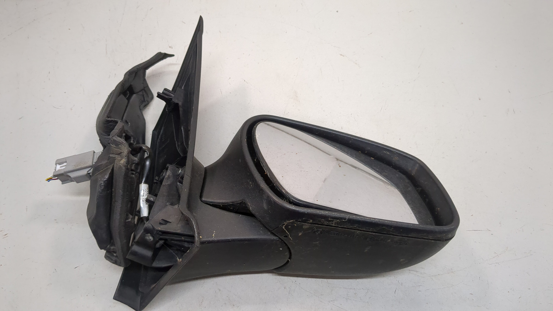 Зеркало правое электрическое