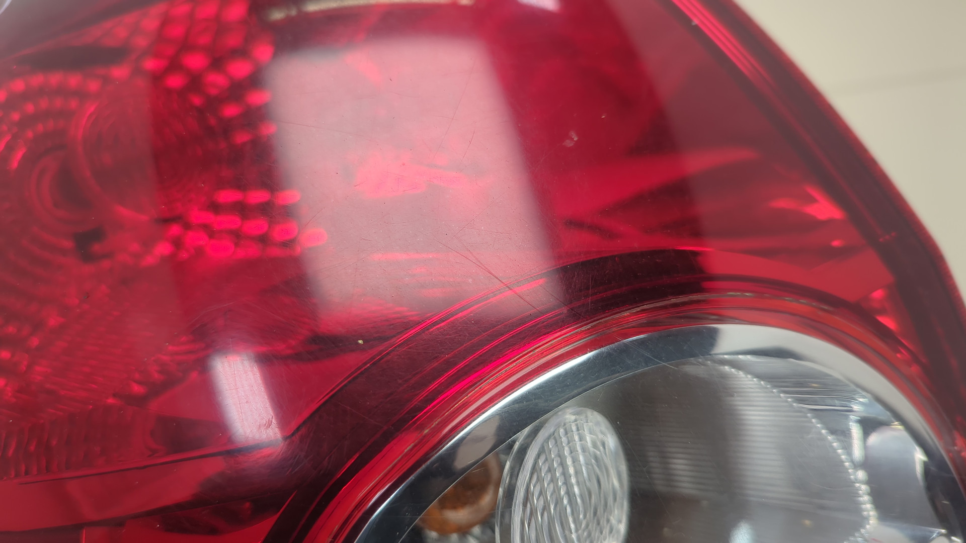 Фонарь задний левый