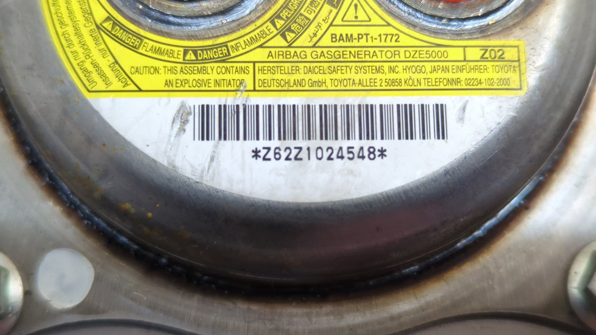 Подушка безопасности в рулевое колесо