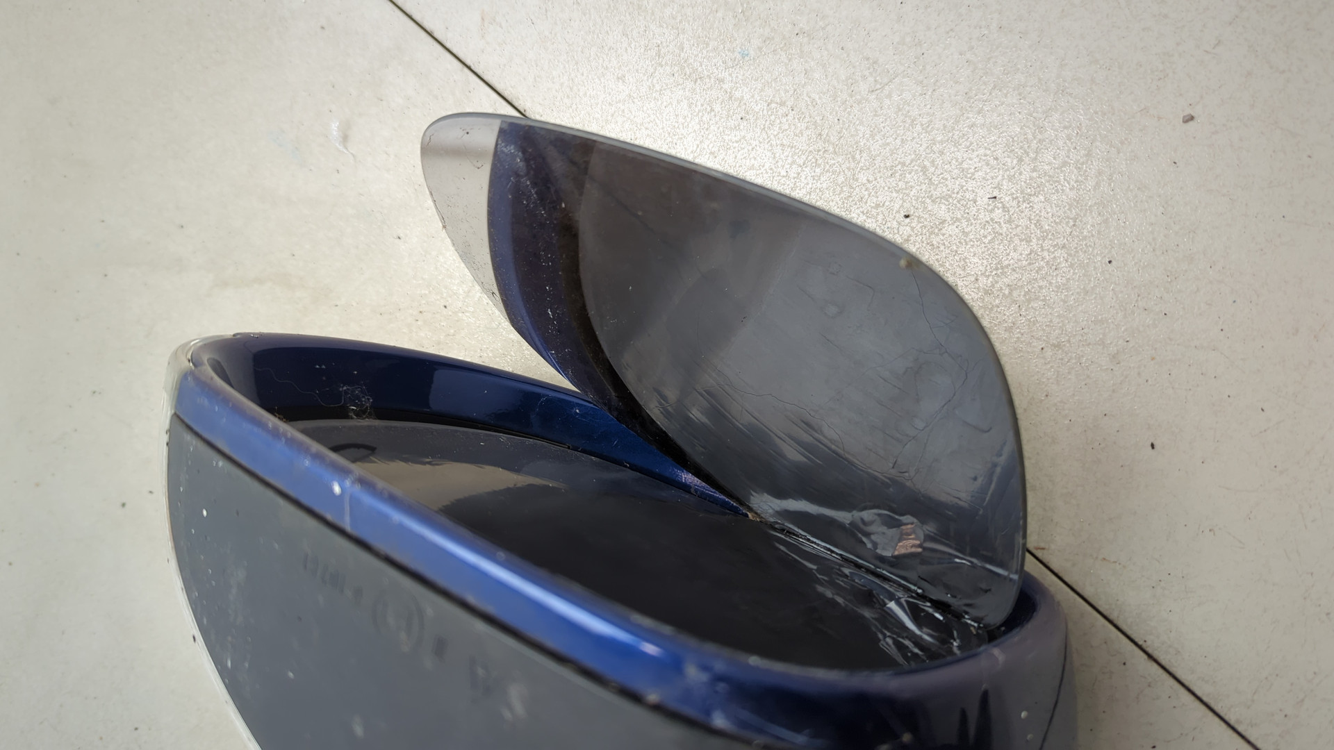 Зеркало левое электрическое