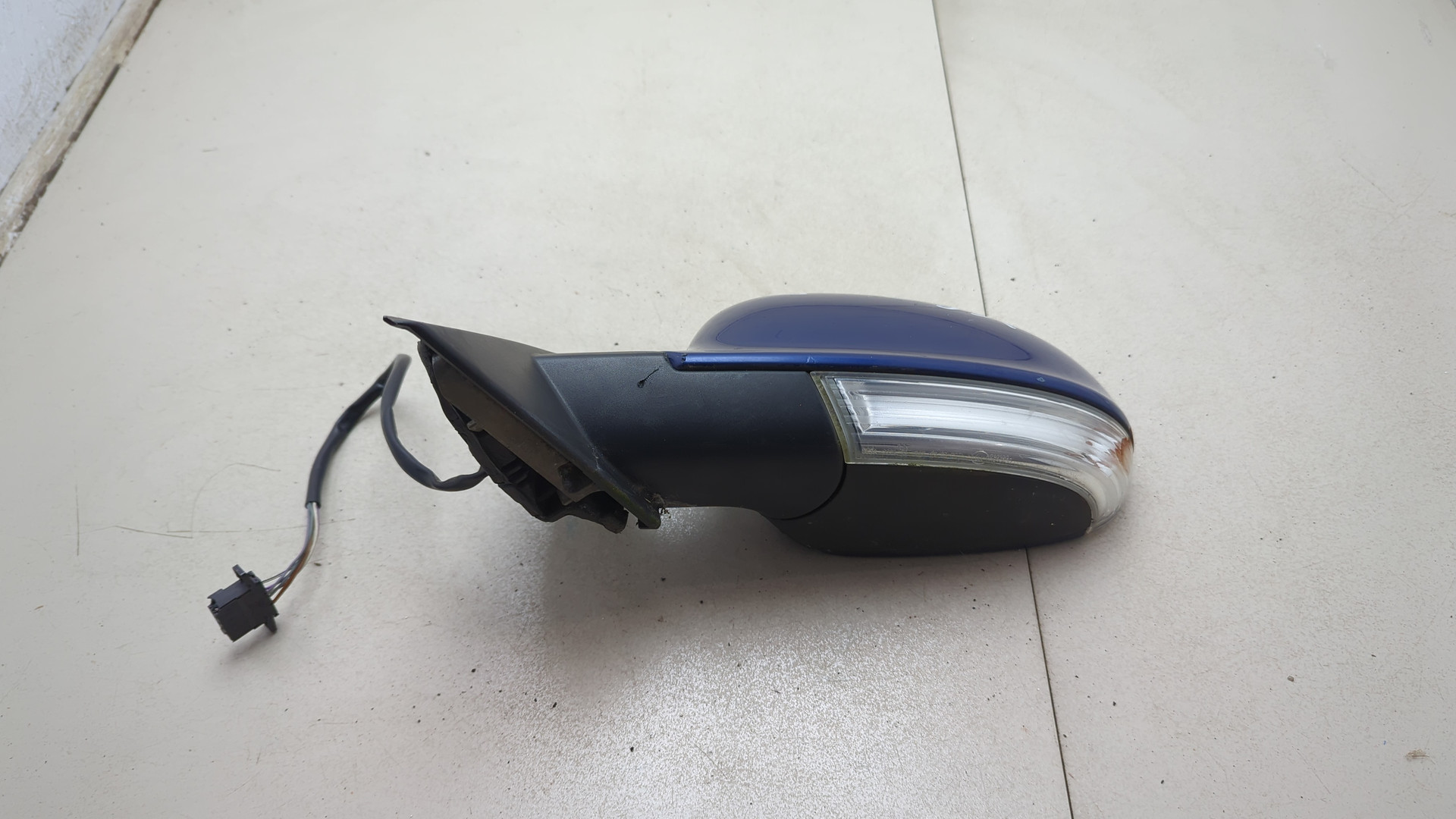 Зеркало левое электрическое