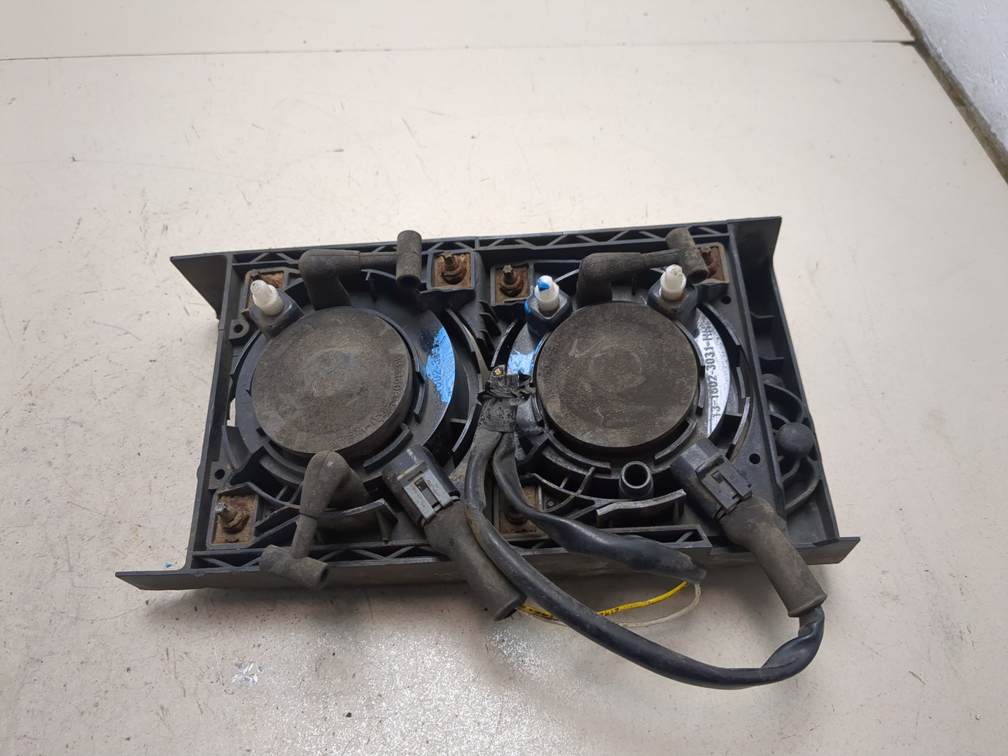 Фара противотуманная левая