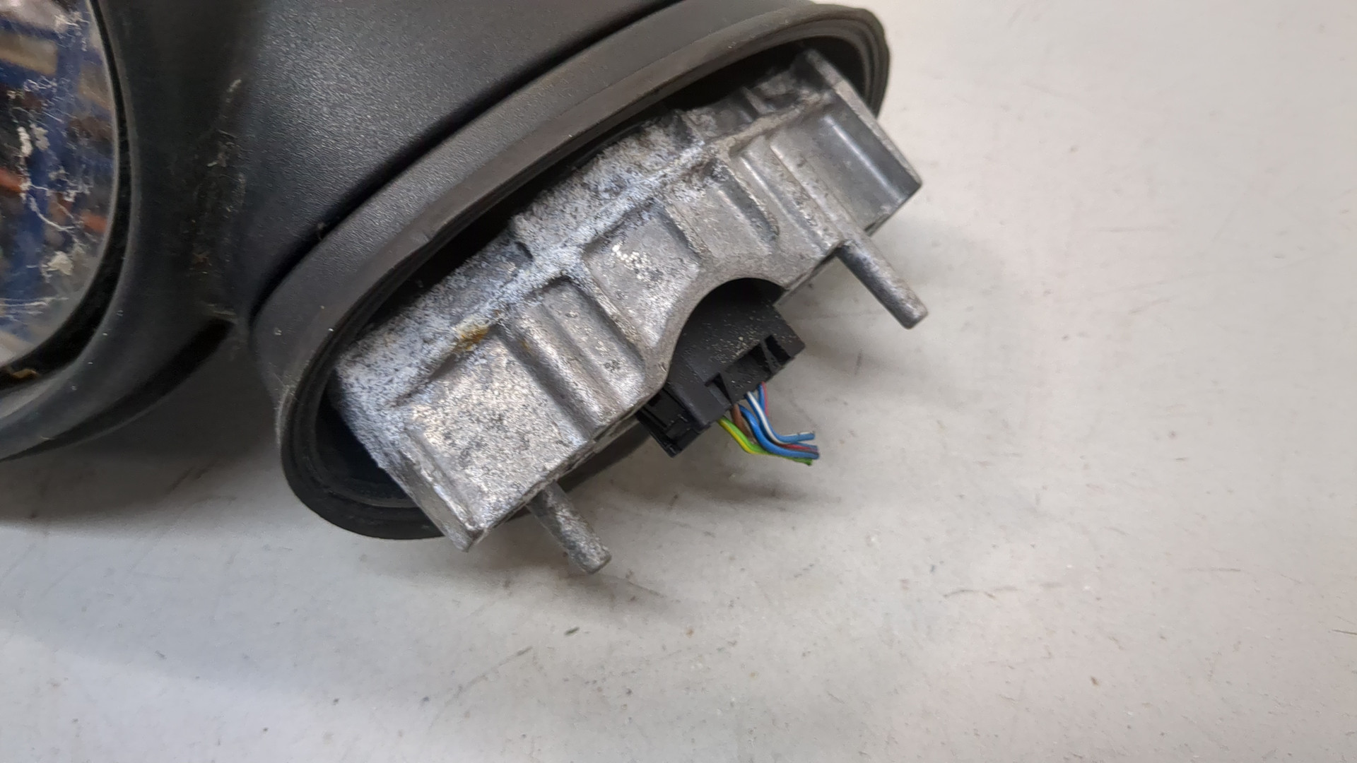 Зеркало левое электрическое