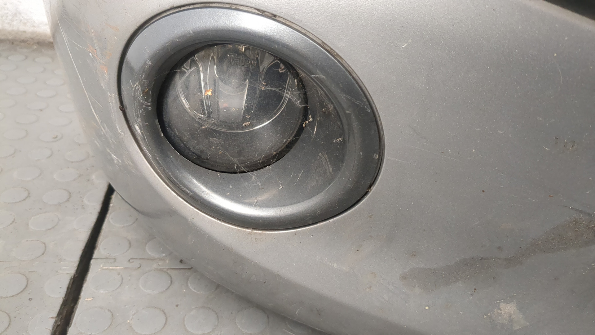 Бампер передний